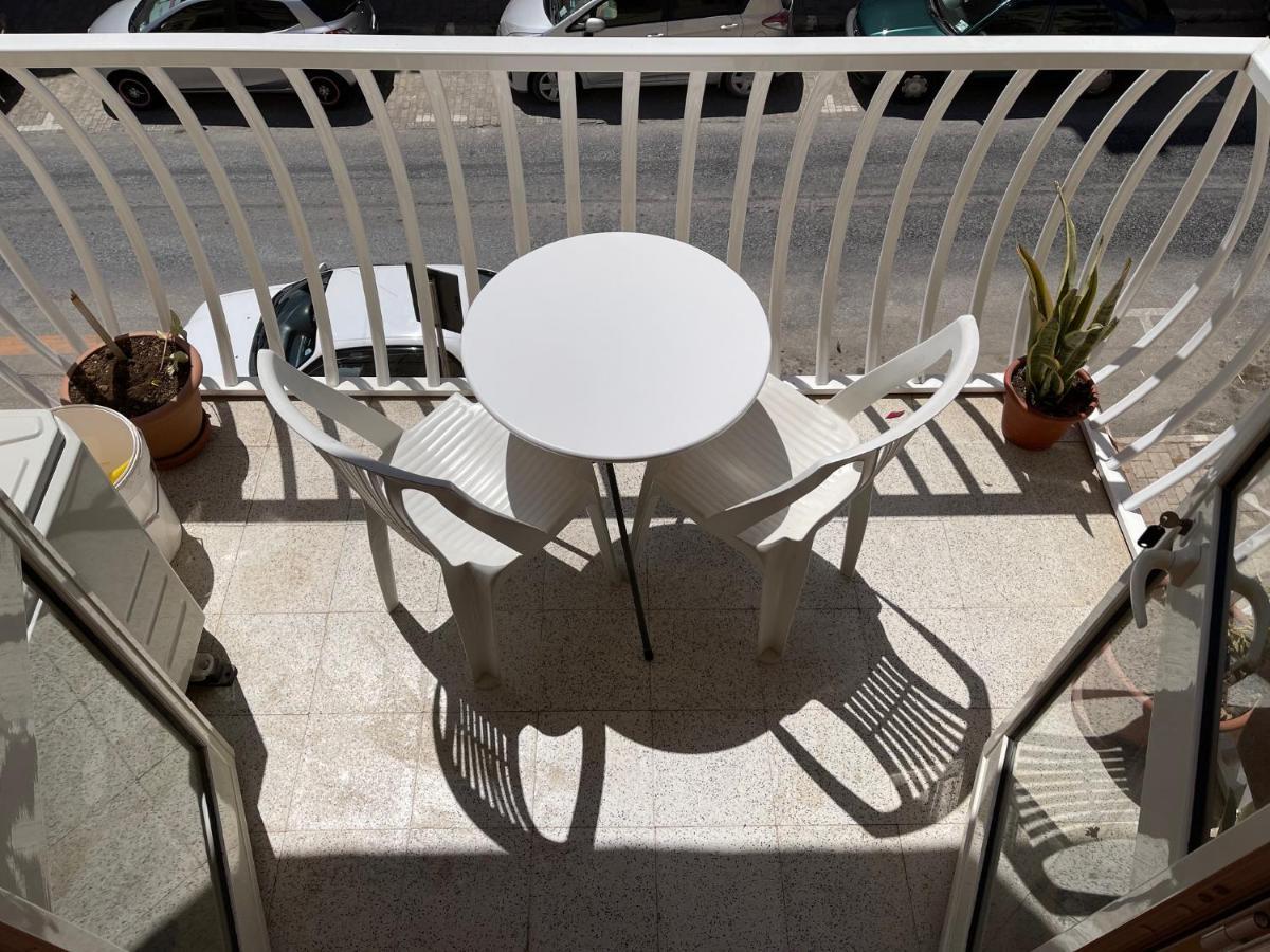 Sunrise Apt Near Beach Smarttv & Netflix Birżebbuġa Exterior foto
